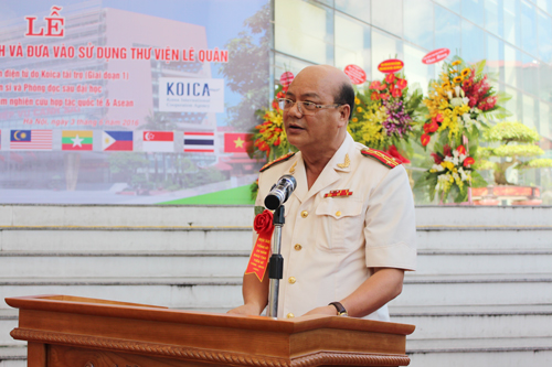 Đồng chí Đại tá, PGS.TS Trần Minh Chất, Phó Giám đốc Học viện CSND phát biểu tại Lễ khánh thành Thư viện Lê Quân - Học viện CSND